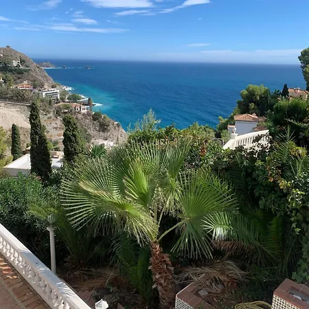 Villa Great With Amazing Seaviews